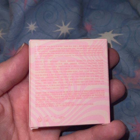 kylie cosmetics moody energy glow balm - Picture 4 of 7